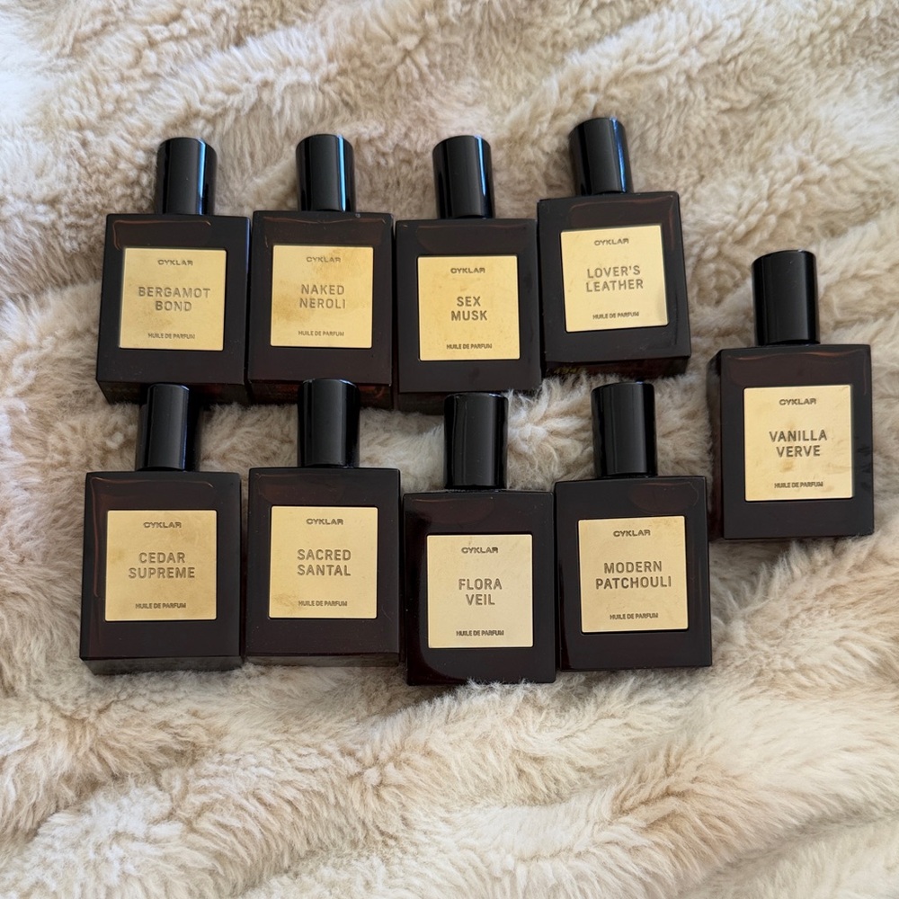 New CYKLAR 
Sacred Santal Roll-On Perfume Oil with Vanilla and Cashmere Wood